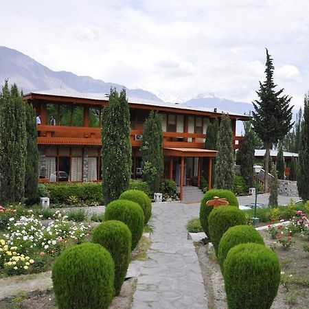 Gilgit Serena Hotel Buitenkant foto