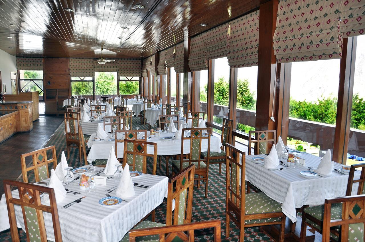 Gilgit Serena Hotel Buitenkant foto