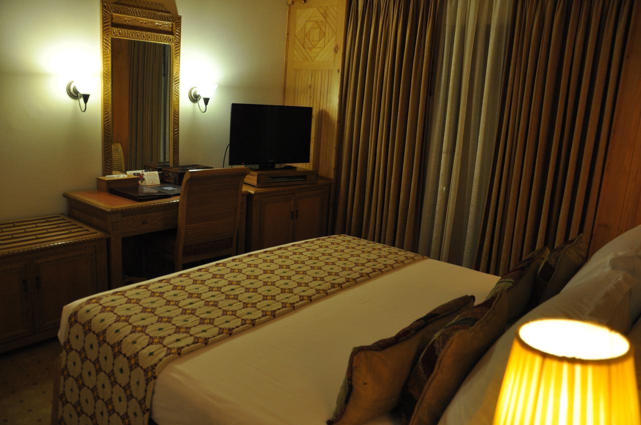 Gilgit Serena Hotel Buitenkant foto