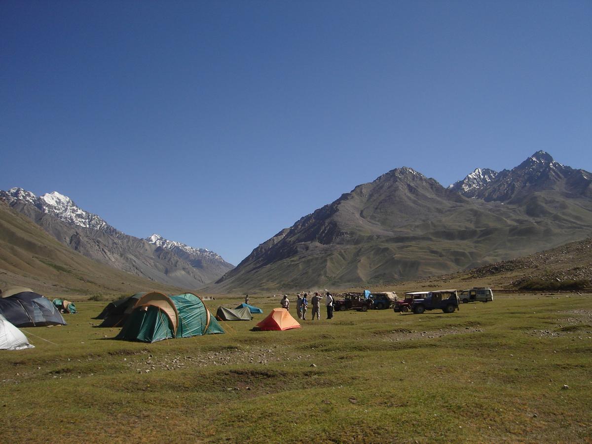 Gilgit Serena Hotel Buitenkant foto