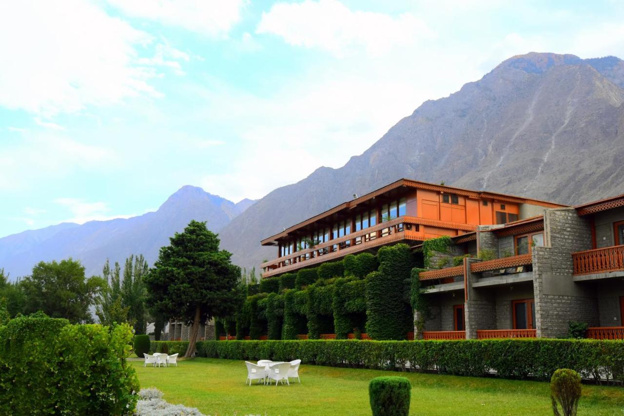 Gilgit Serena Hotel Buitenkant foto